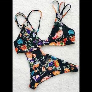 Cupshe Back to You Floral Strappy Bikini Set